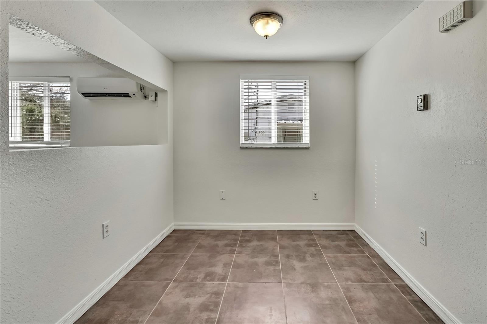 Image 10 of 75 For 12527 1st Isle