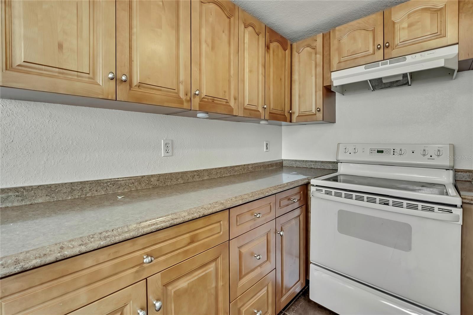 Image 14 of 75 For 12527 1st Isle