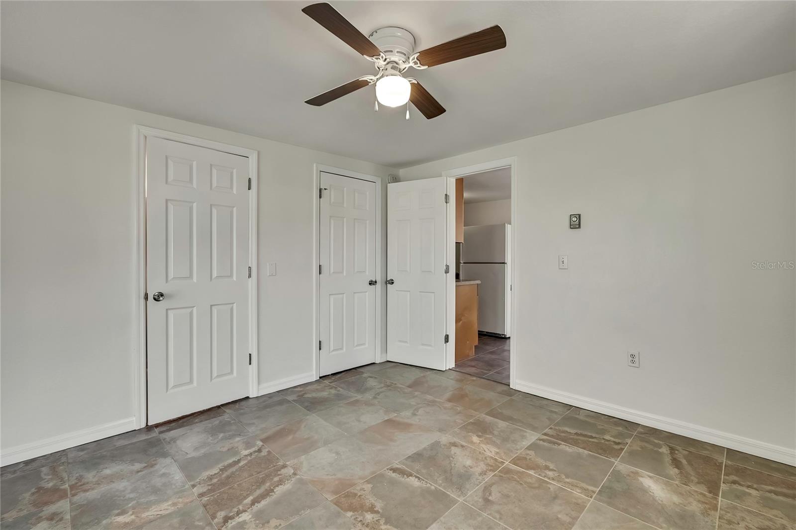 Image 20 of 75 For 12527 1st Isle