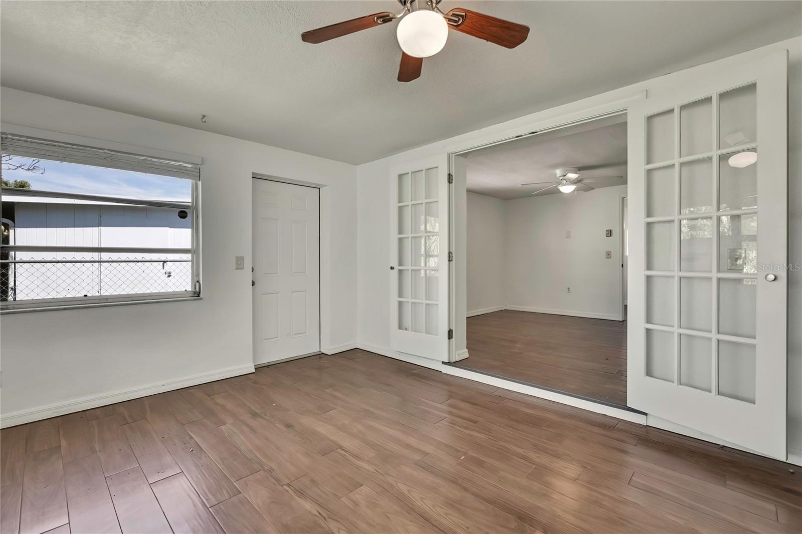 Image 51 of 75 For 12527 1st Isle