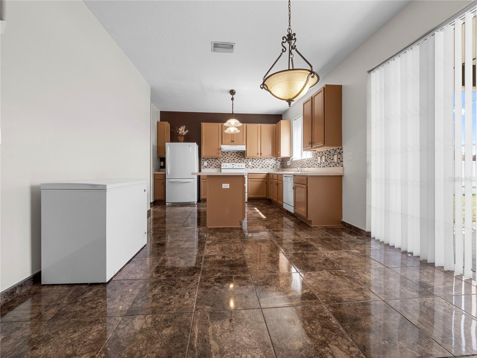 Image 18 of 43 For 1609 Atlantic Drive