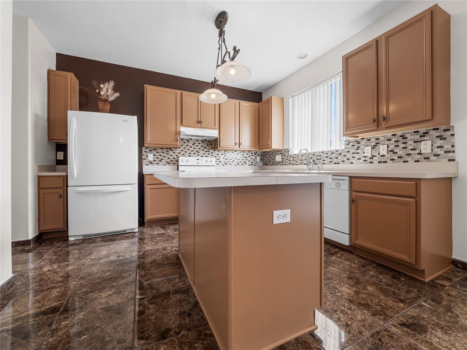 Image 19 of 43 For 1609 Atlantic Drive