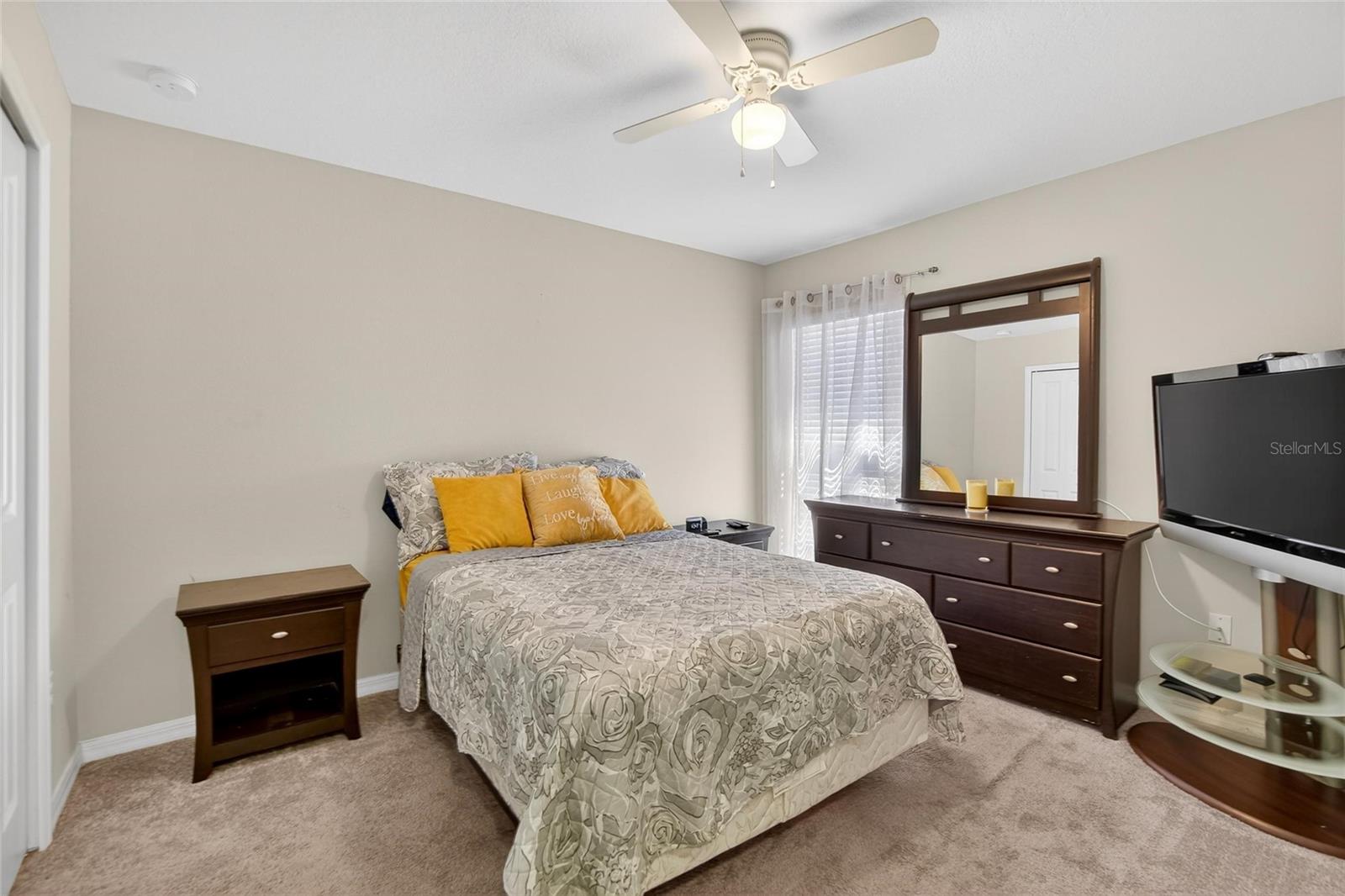 Image 15 of 40 For 214 English Channel Place