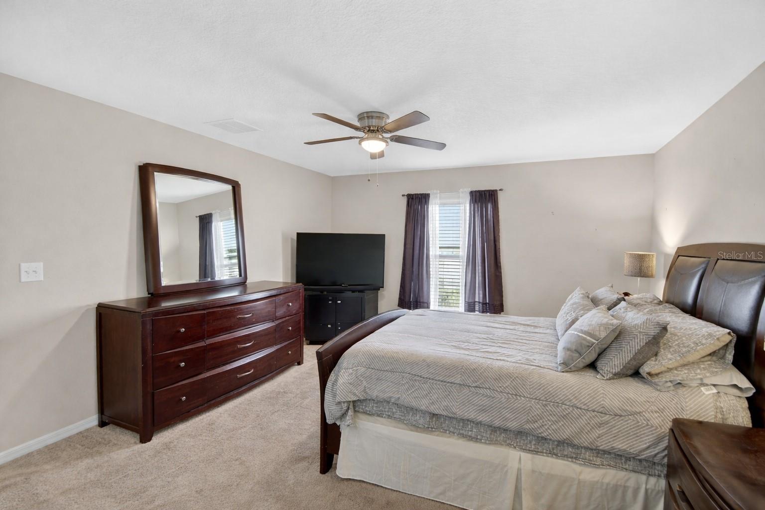 Image 31 of 40 For 214 English Channel Place