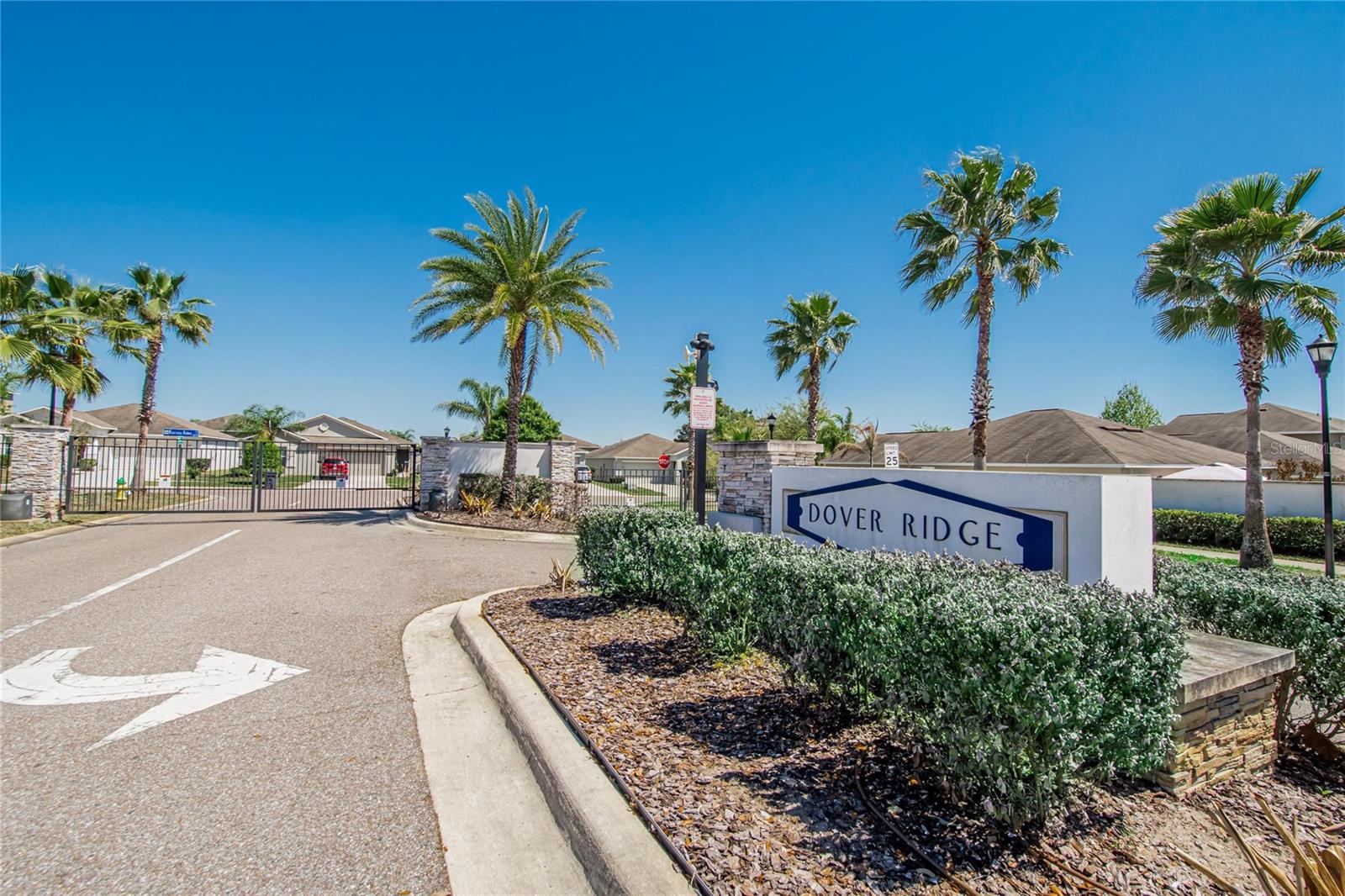 Image 4 of 40 For 214 English Channel Place