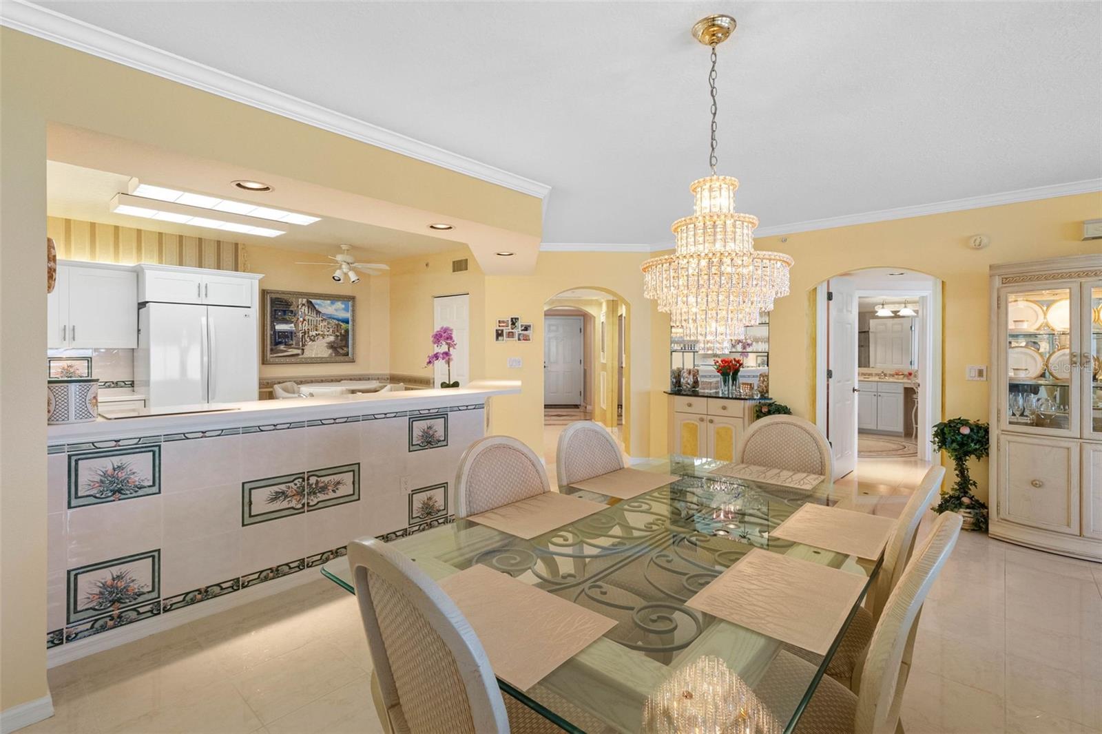 Image 24 of 85 For 16750 Gulf Boulevard 414