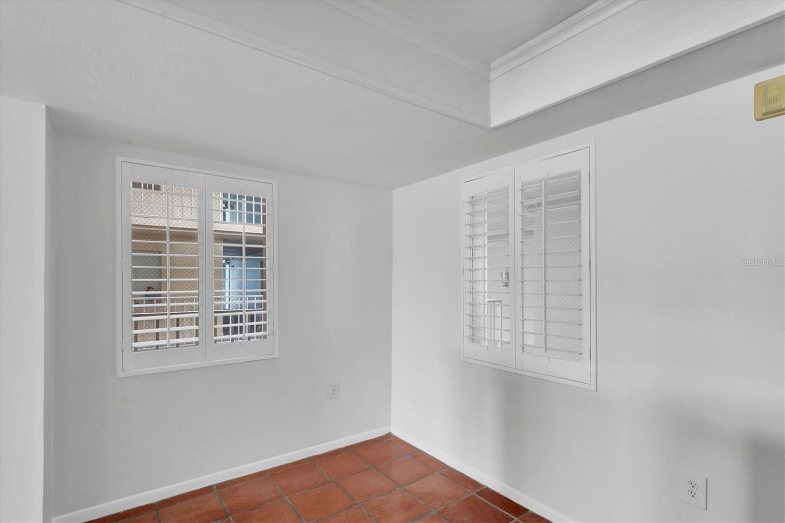 Image 17 of 45 For 4900 38th Way S 302