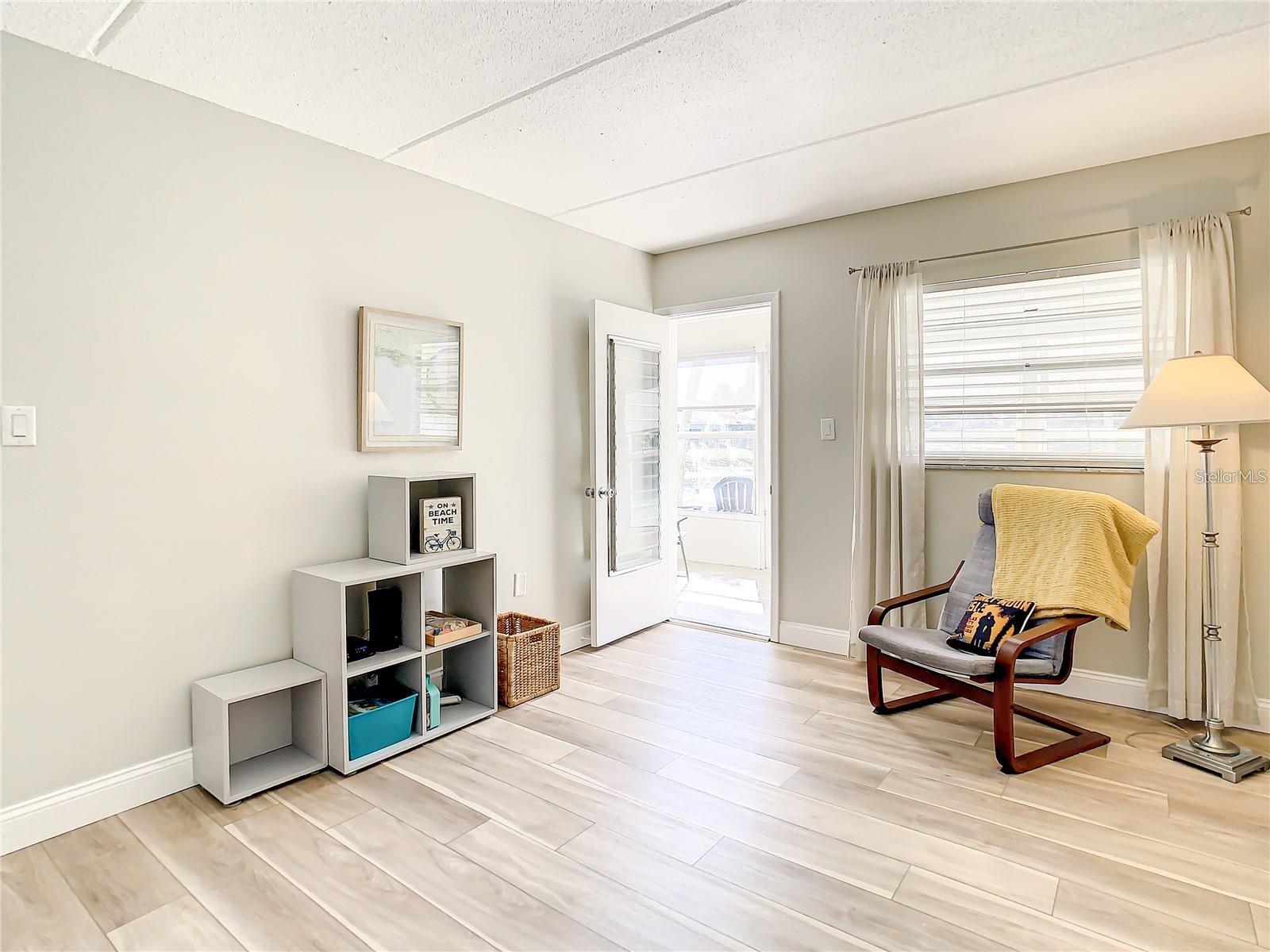 Image 18 of 26 For 841 Patricia Avenue 103