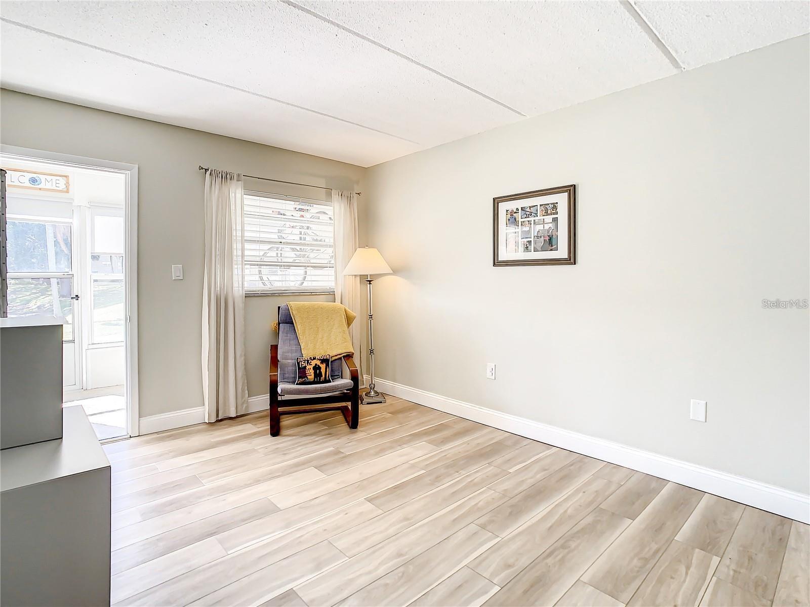 Image 19 of 26 For 841 Patricia Avenue 103