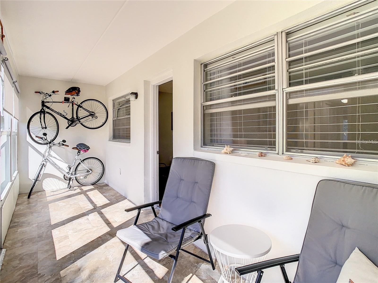 Image 7 of 26 For 841 Patricia Avenue 103