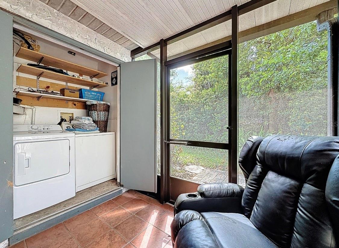 Image 26 of 35 For 3583 Whispering Oaks Lane 110