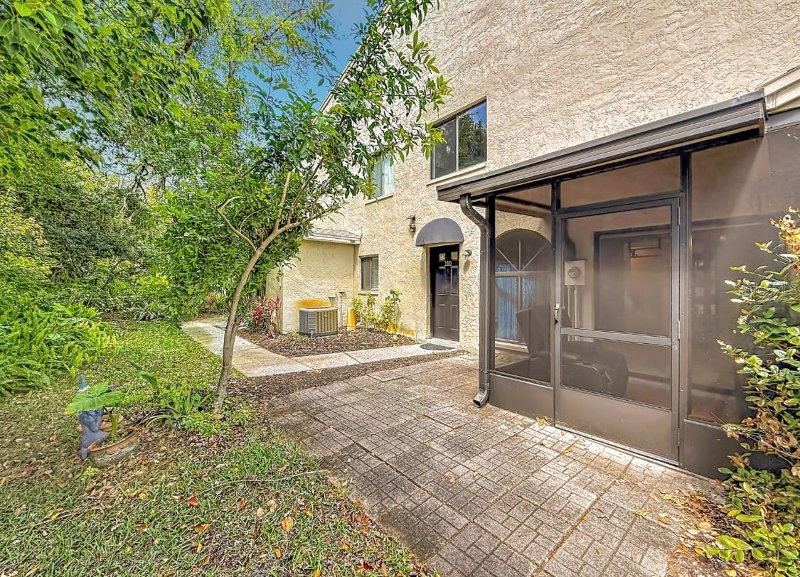 Image 28 of 35 For 3583 Whispering Oaks Lane 110