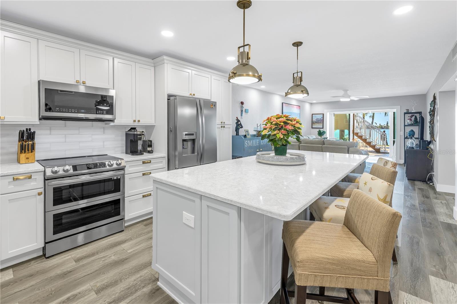 Image 11 of 72 For 800 Madonna Boulevard A