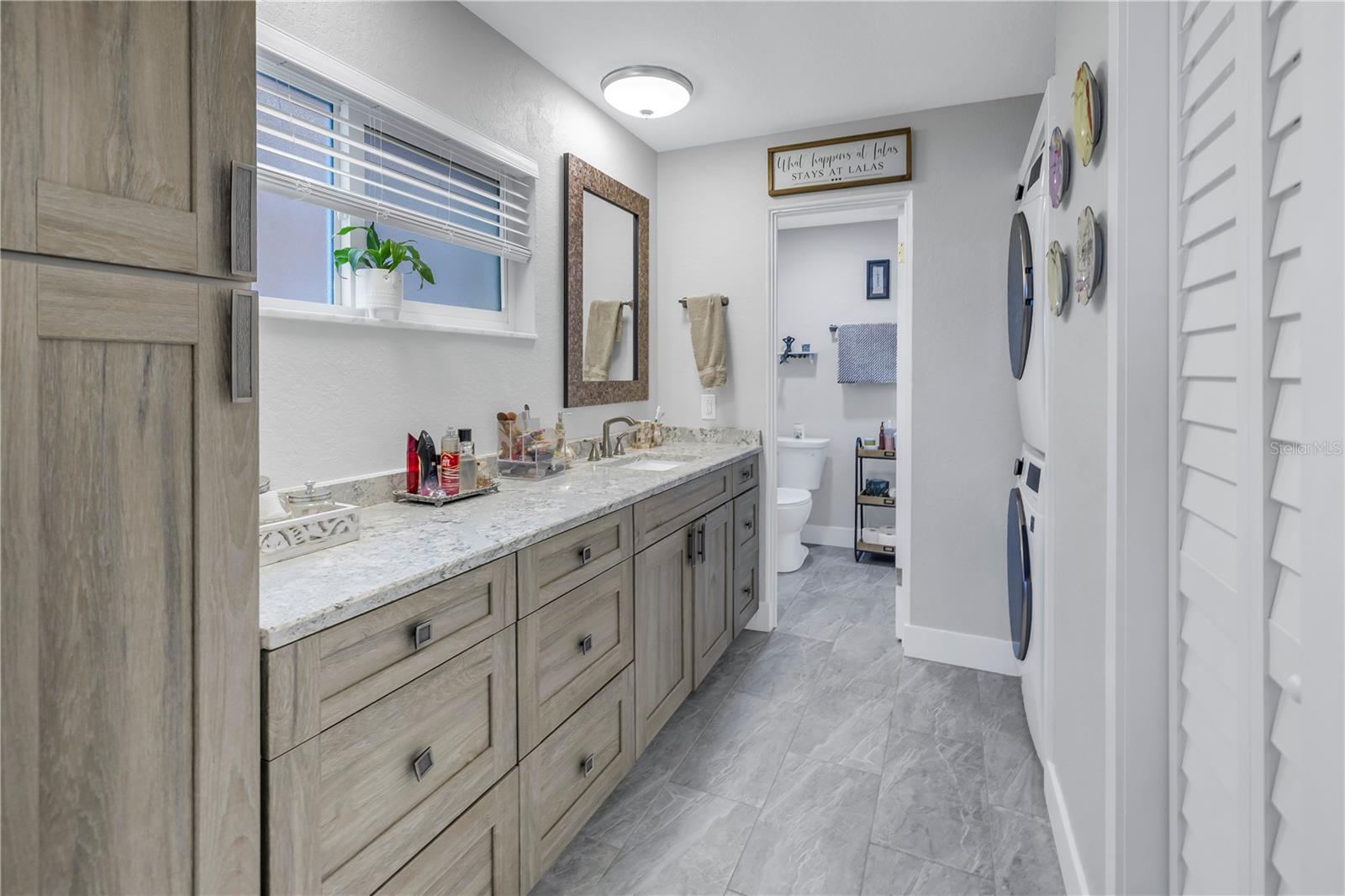 Image 36 of 72 For 800 Madonna Boulevard A