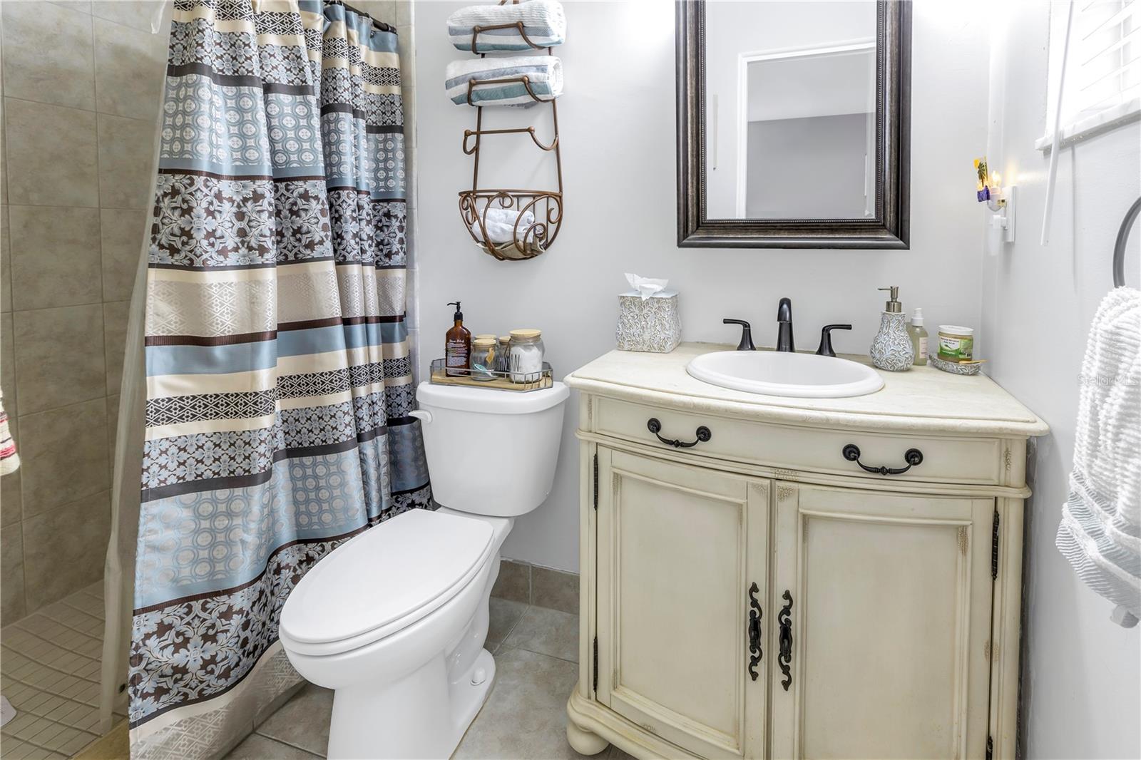 Image 45 of 72 For 800 Madonna Boulevard A