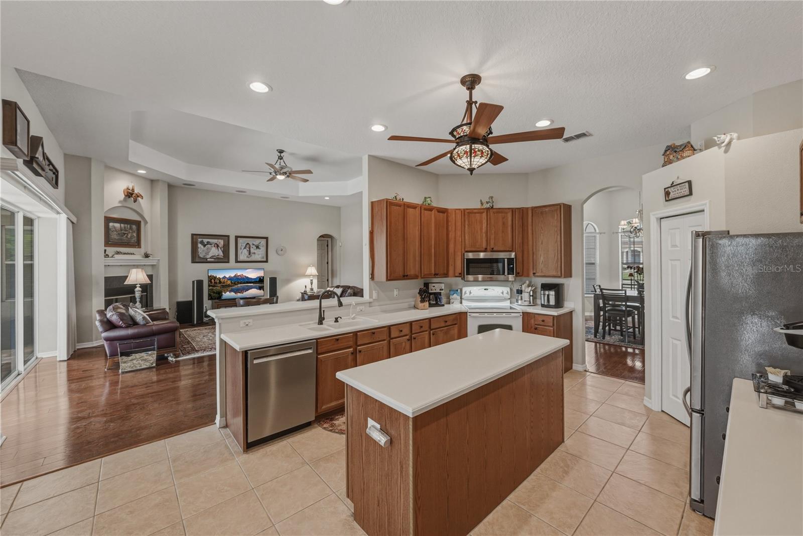 Image 19 of 75 For 13304 Thoroughbred Drive