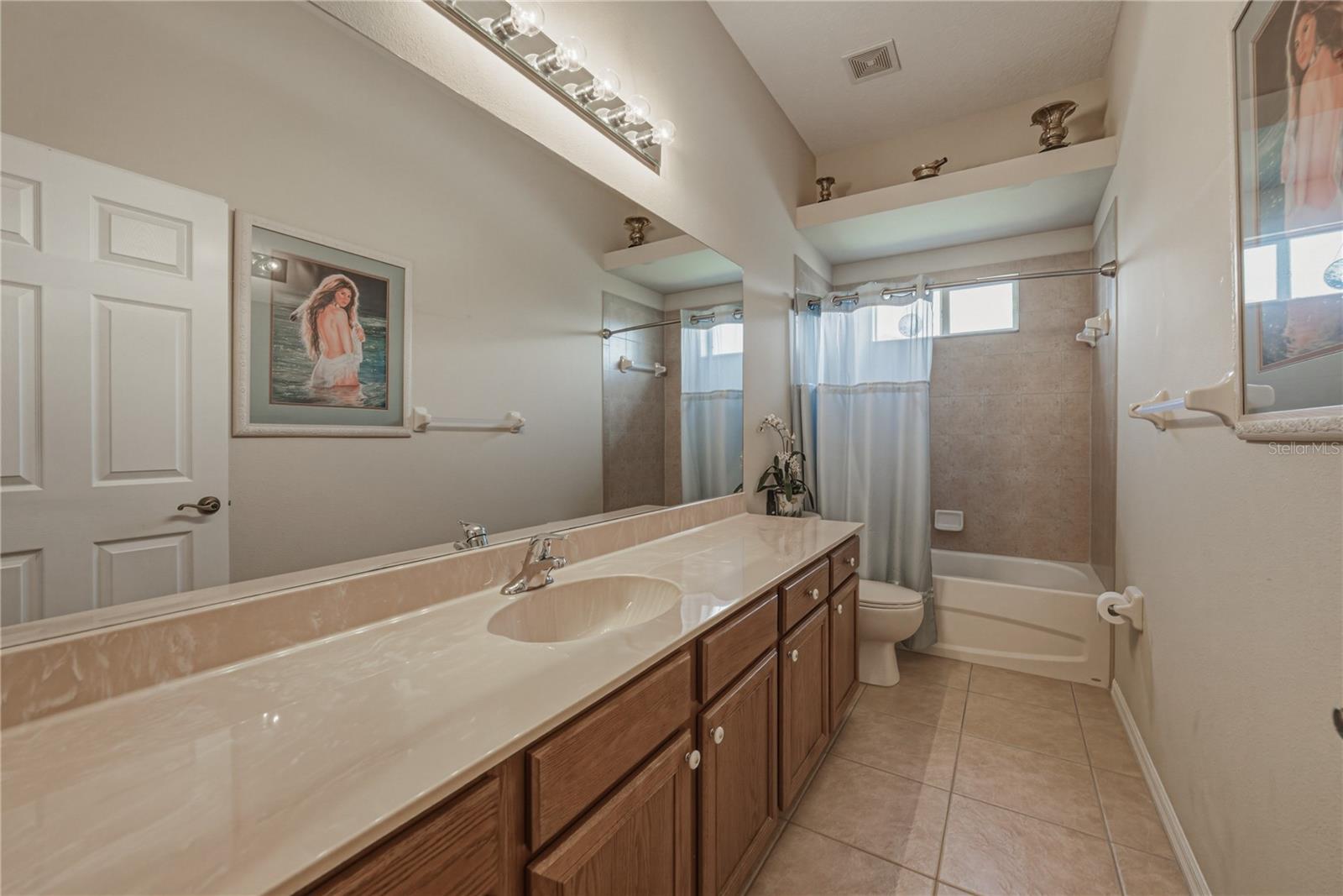 Image 44 of 75 For 13304 Thoroughbred Drive