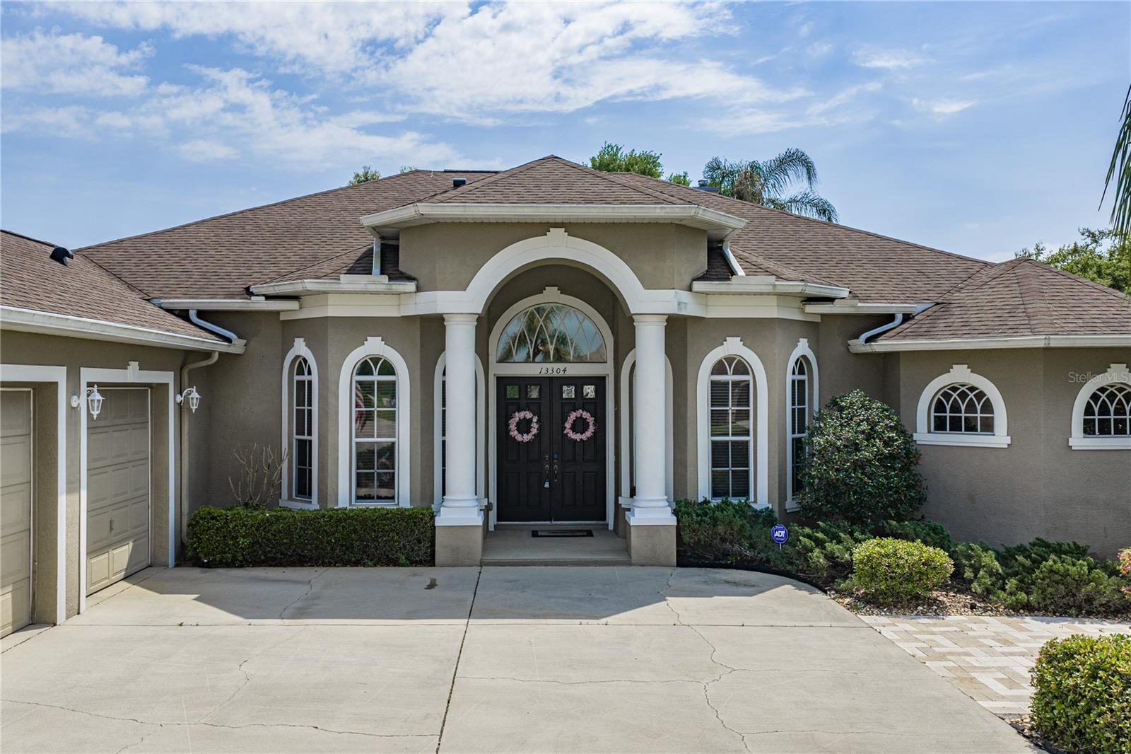 Image 9 of 75 For 13304 Thoroughbred Drive