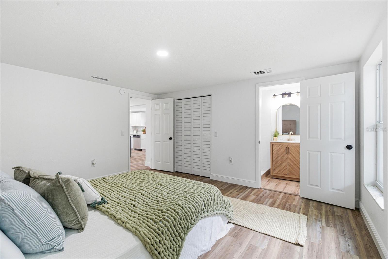 Image 42 of 80 For 7924 Talisman Drive