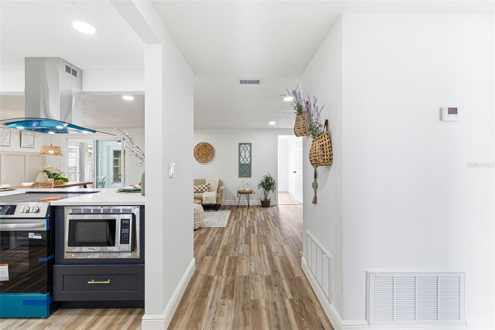 Image 8 of 80 For 7924 Talisman Drive