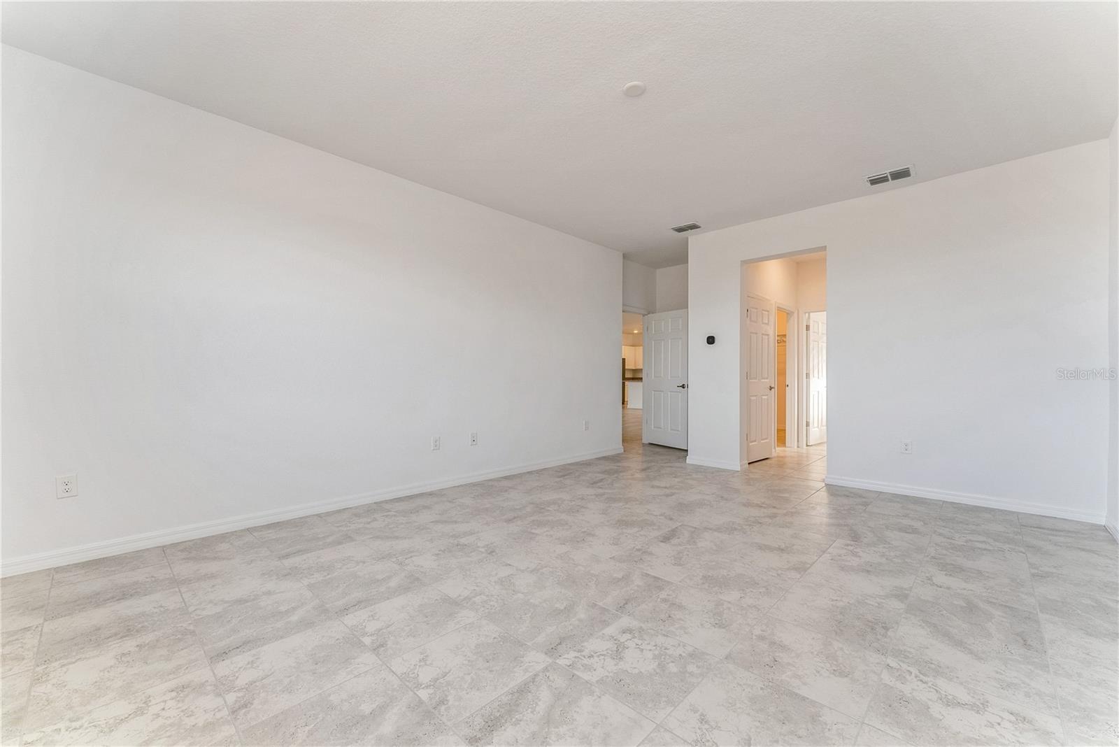 Image 19 of 46 For 7405 61st Street