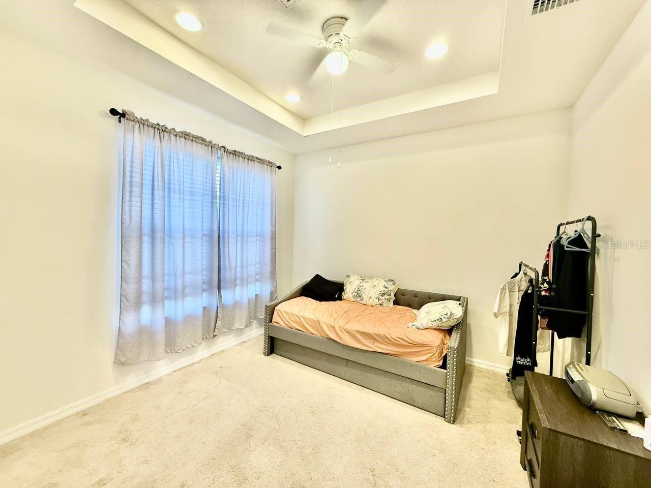 Image 17 of 40 For 7832 Red Hickory Place