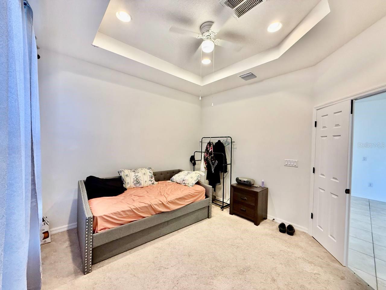 Image 18 of 40 For 7832 Red Hickory Place