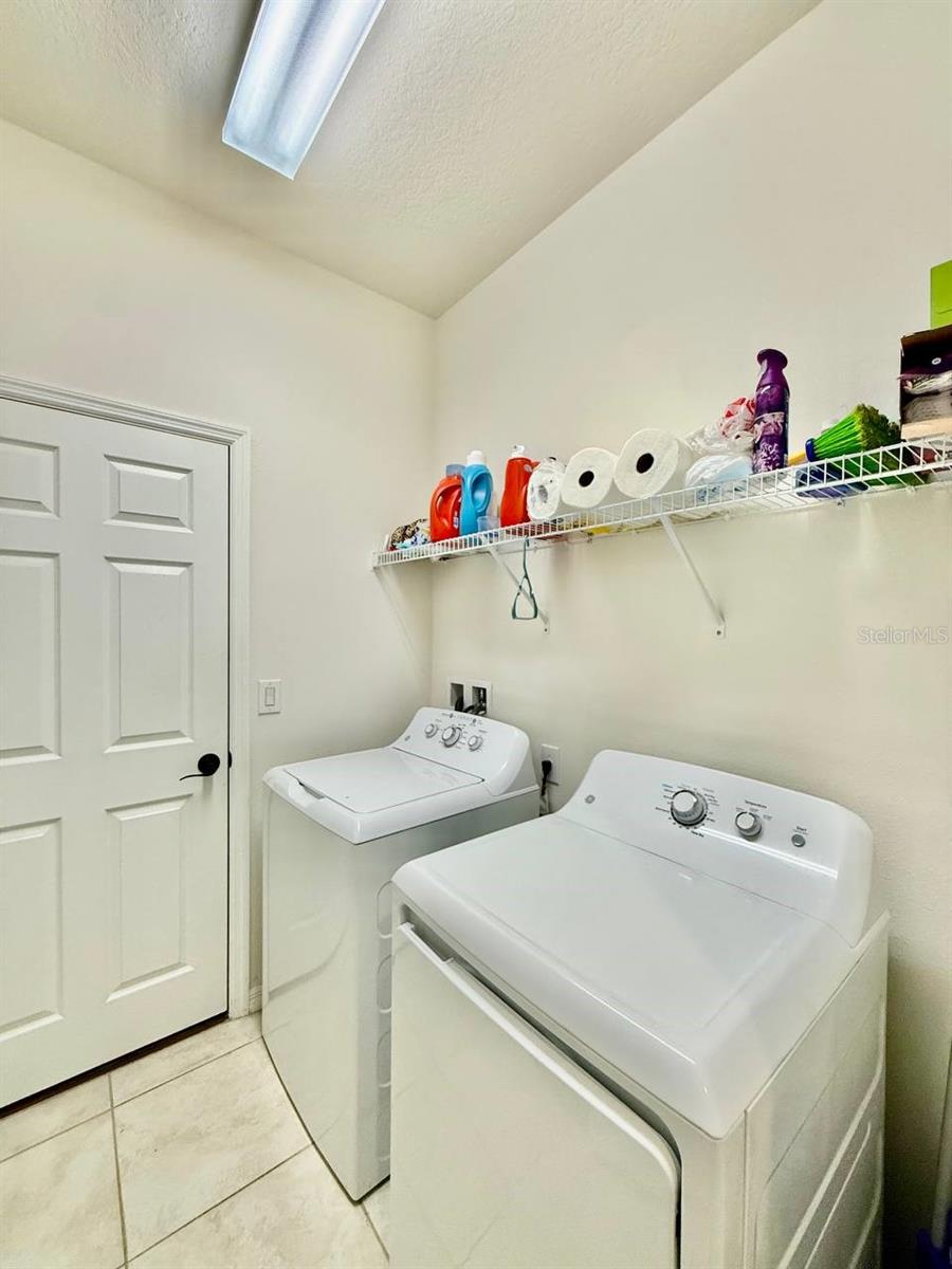 Image 26 of 40 For 7832 Red Hickory Place