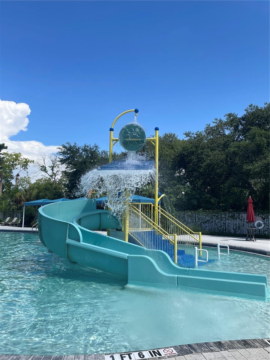 Image 37 of 40 For 7832 Red Hickory Place