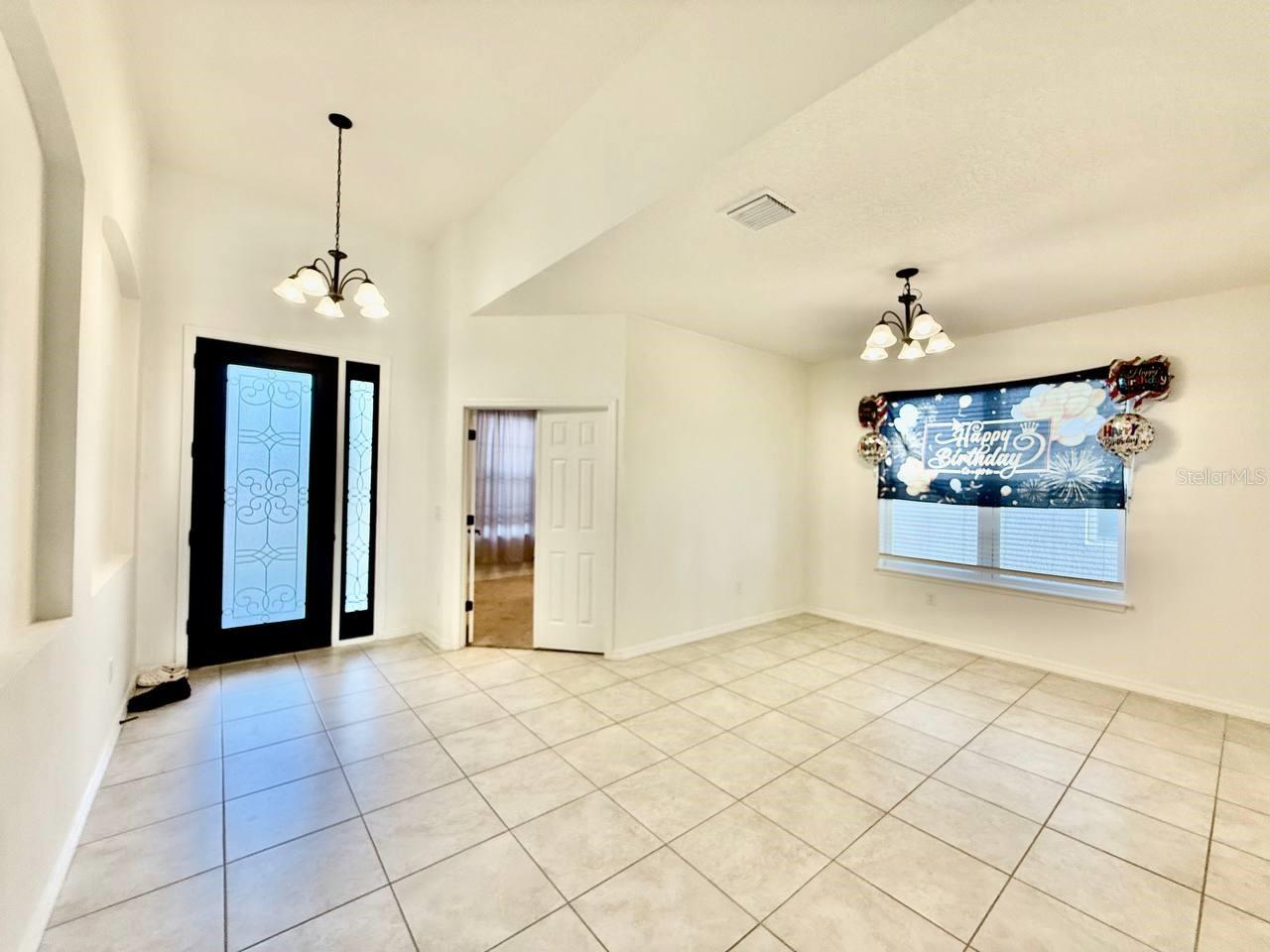 Image 4 of 40 For 7832 Red Hickory Place