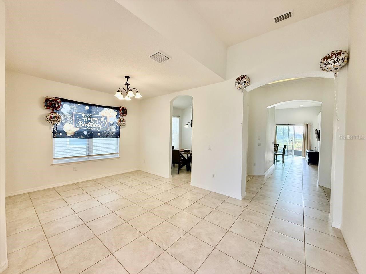 Image 6 of 40 For 7832 Red Hickory Place