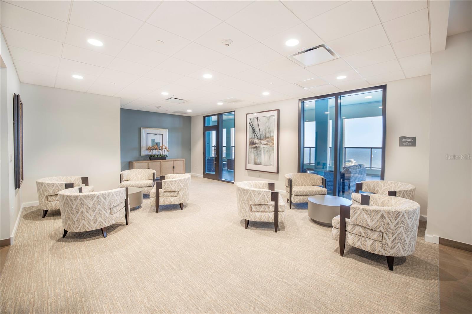 Image 38 of 46 For 1 Beach Drive Se 1702