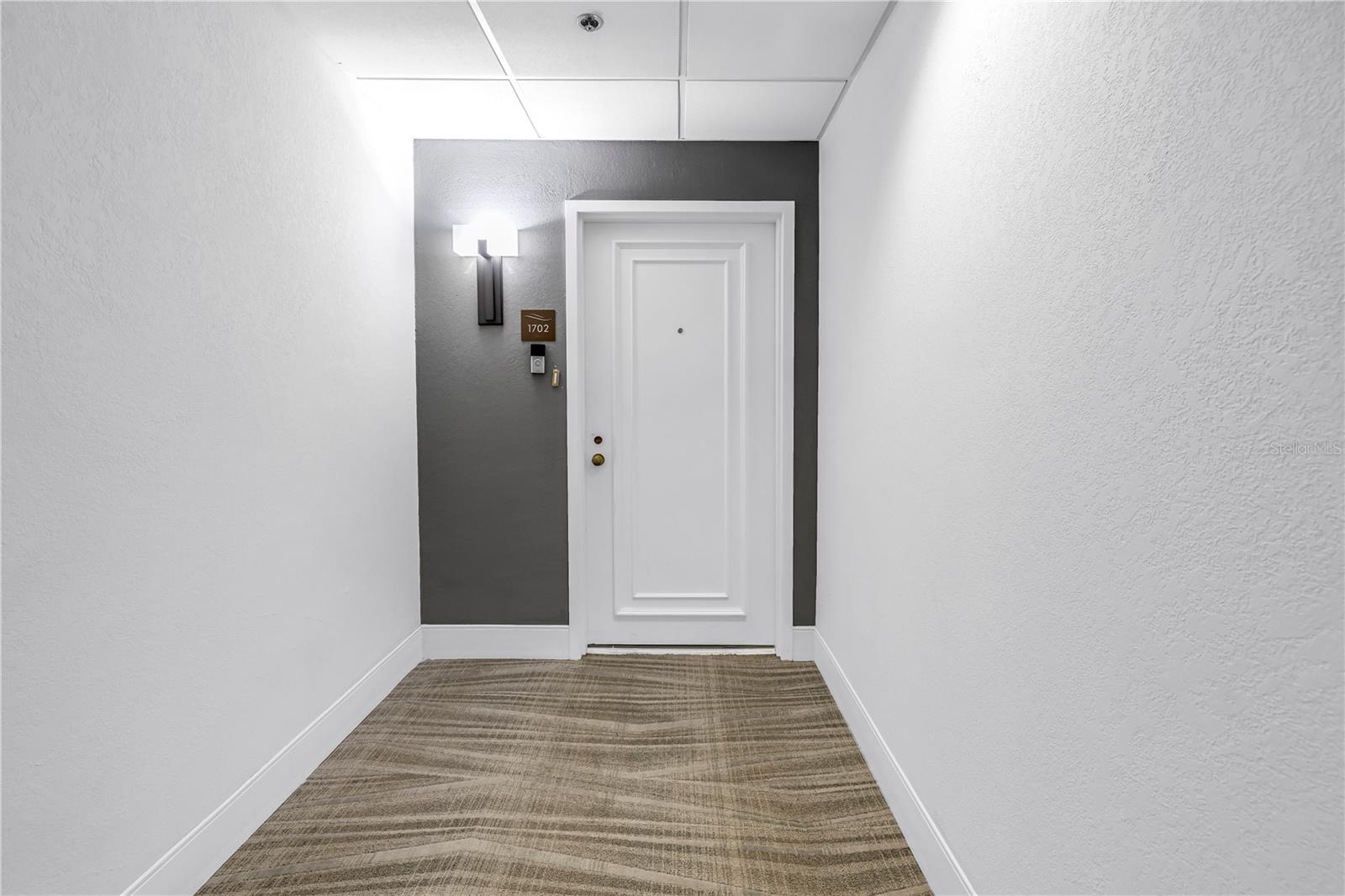 Image 4 of 46 For 1 Beach Drive Se 1702