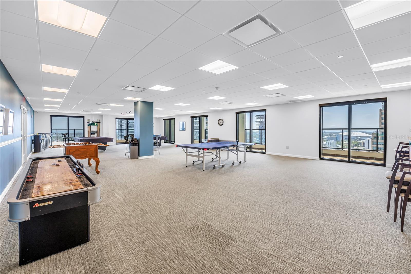 Image 42 of 46 For 1 Beach Drive Se 1702