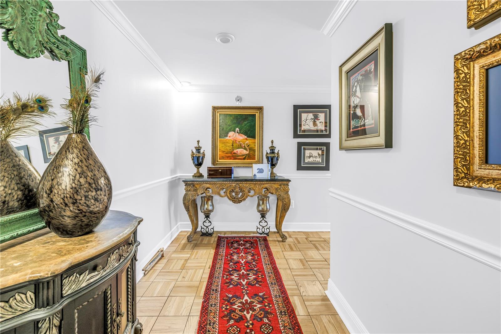 Image 5 of 46 For 1 Beach Drive Se 1702