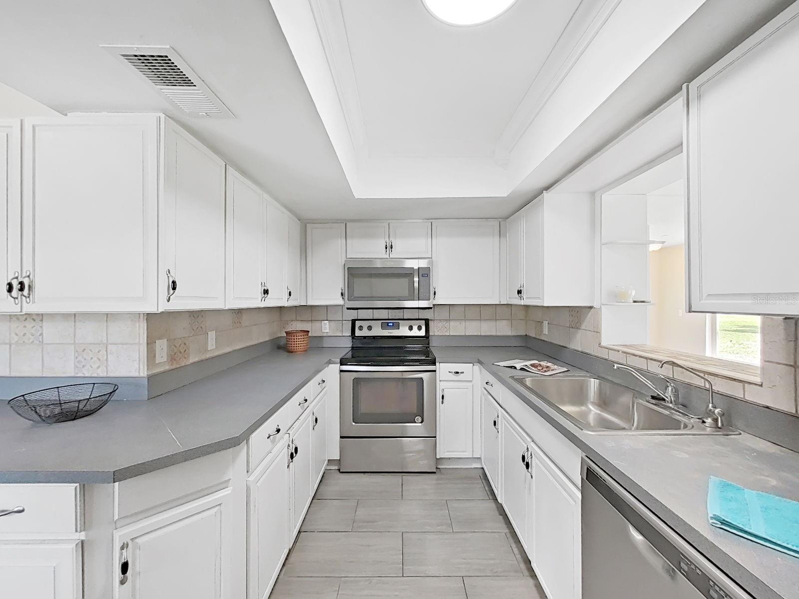 Listing photo id 24 for 16810 Whirley Road