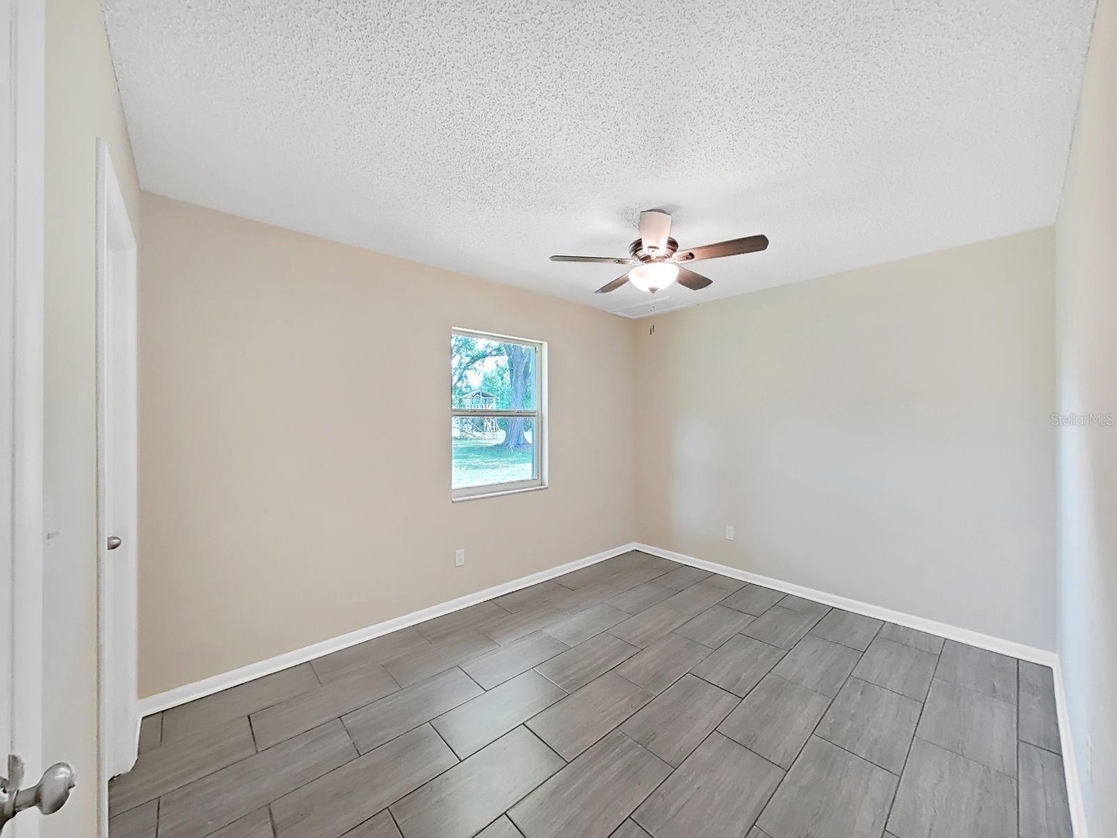 Listing photo id 36 for 16810 Whirley Road