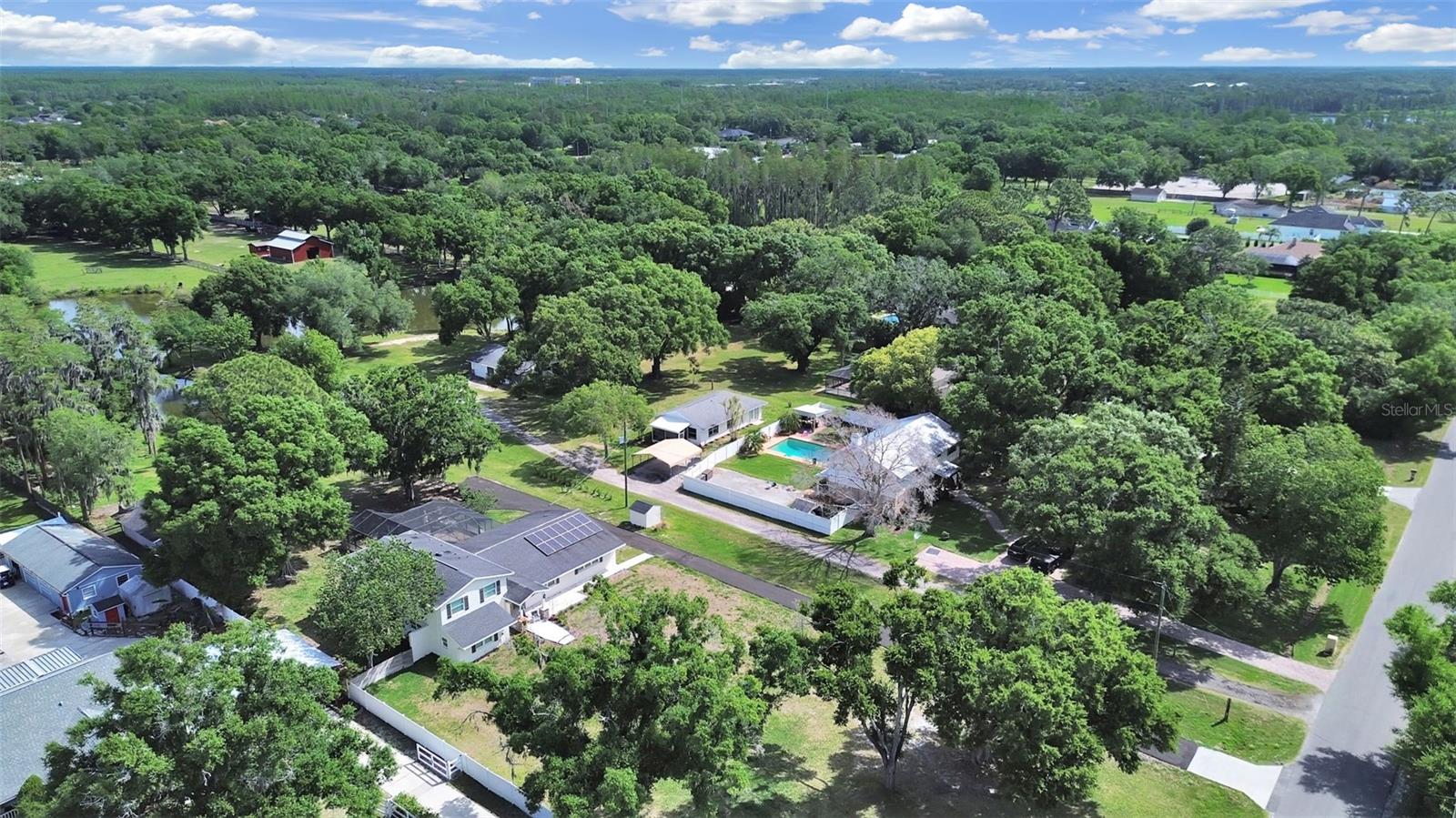 Listing photo id 48 for 16810 Whirley Road