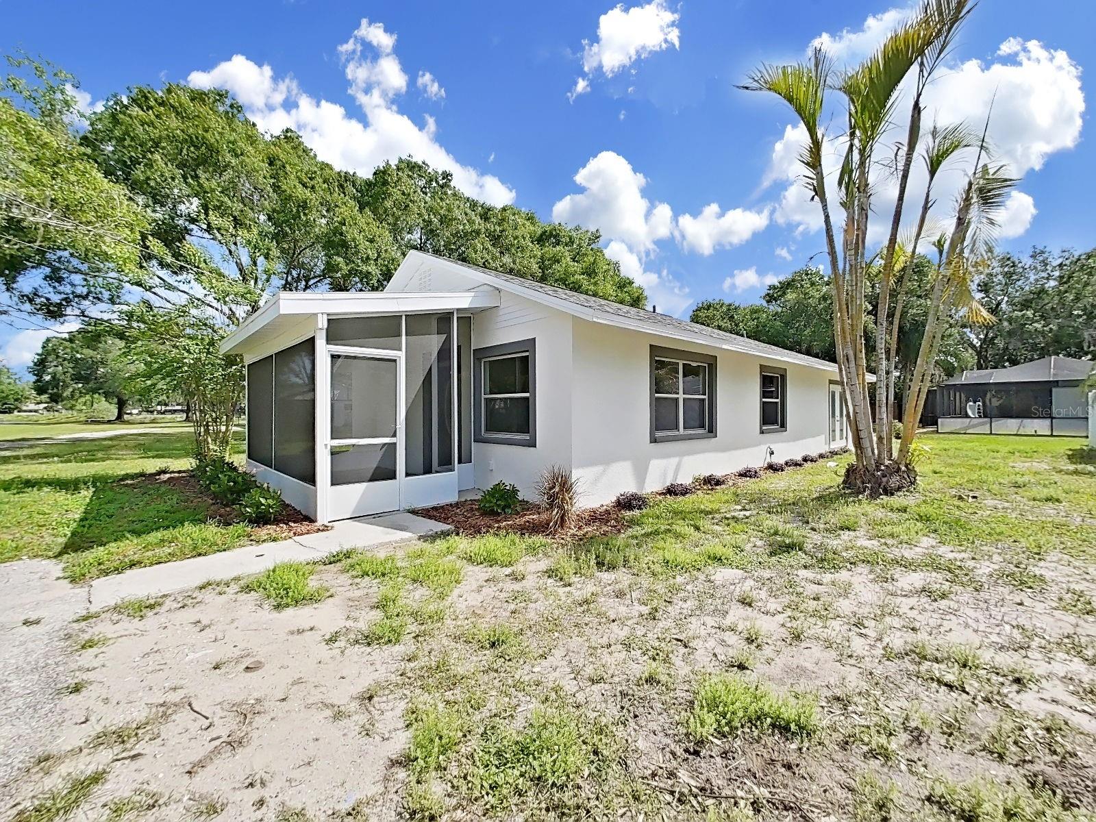 Listing photo id 6 for 16810 Whirley Road