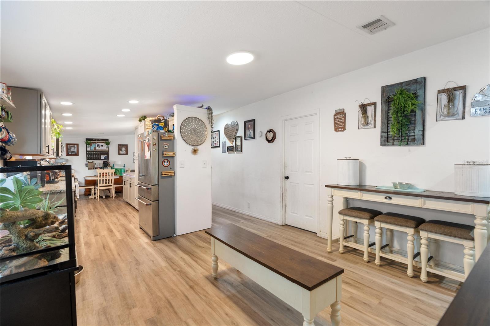 Image 14 of 39 For 12506 Hicks Road