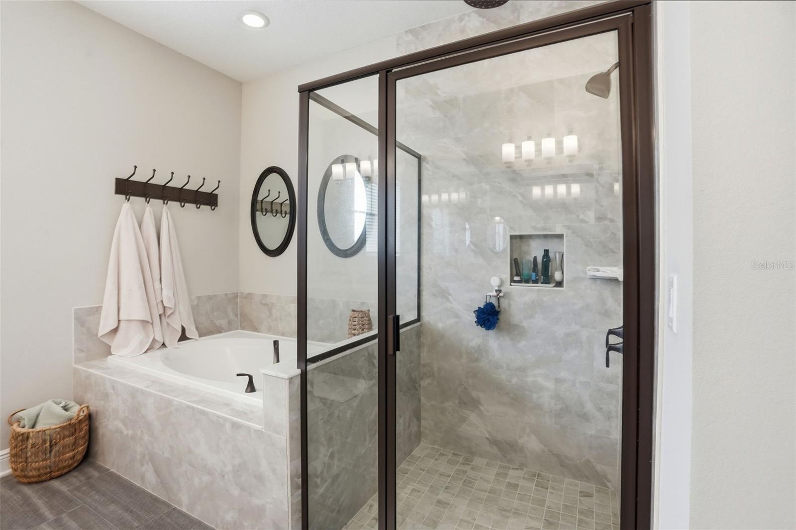 Image 40 of 92 For 1897 Fox Grape Loop