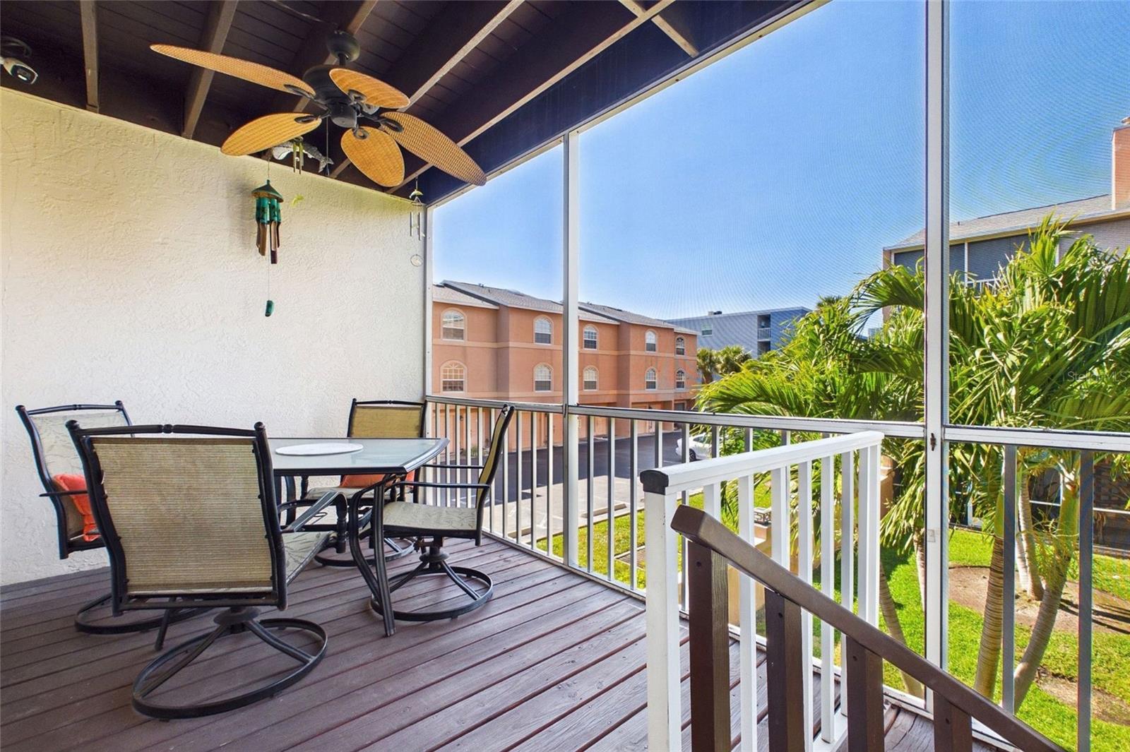 Image 13 of 28 For 637 Pinellas Bayway S 301