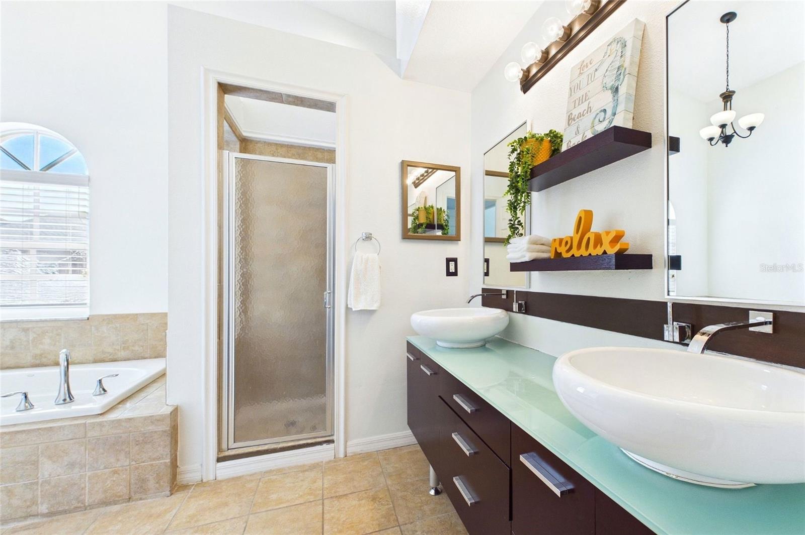 Image 17 of 28 For 637 Pinellas Bayway S 301