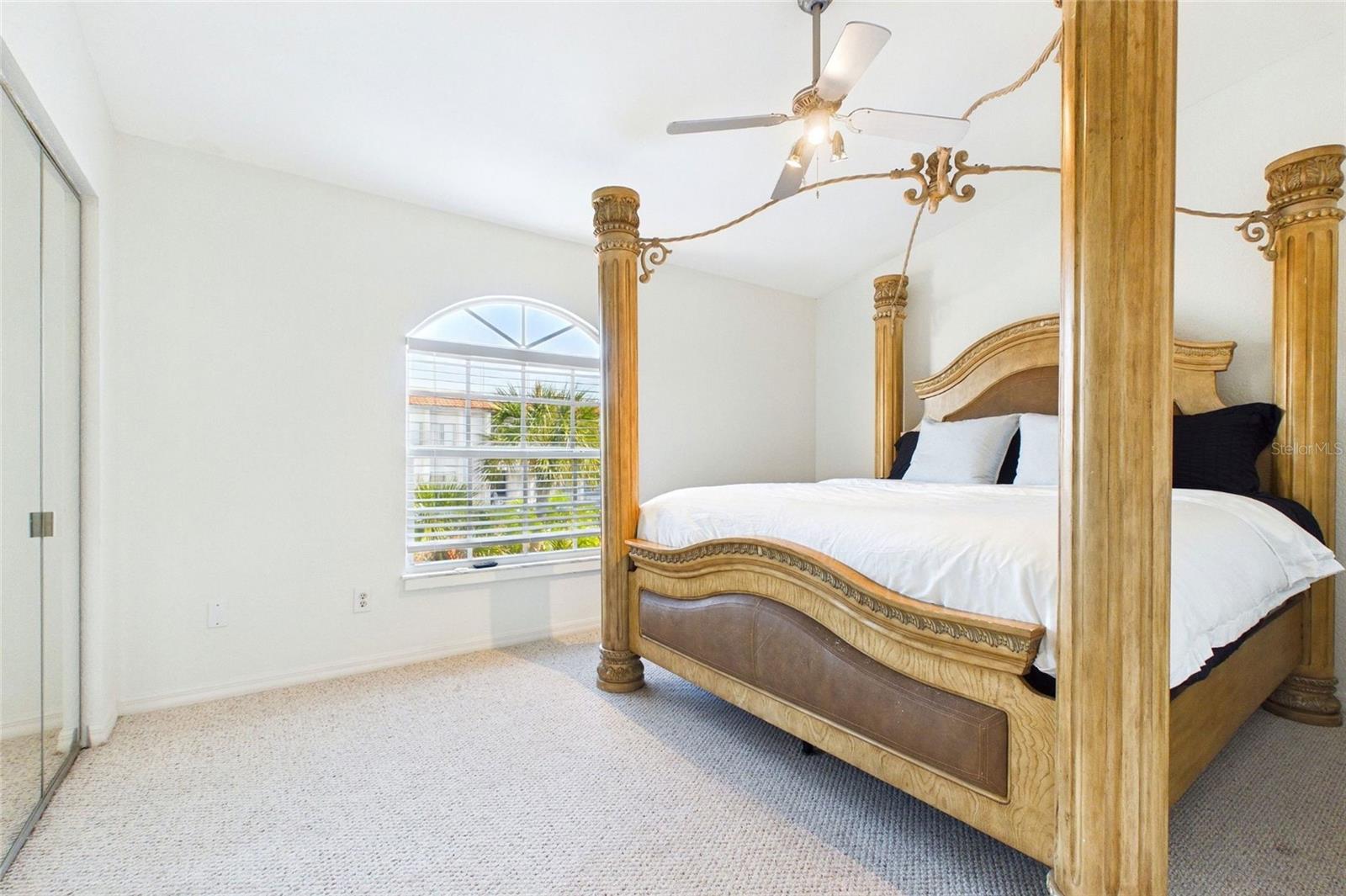 Image 20 of 28 For 637 Pinellas Bayway S 301