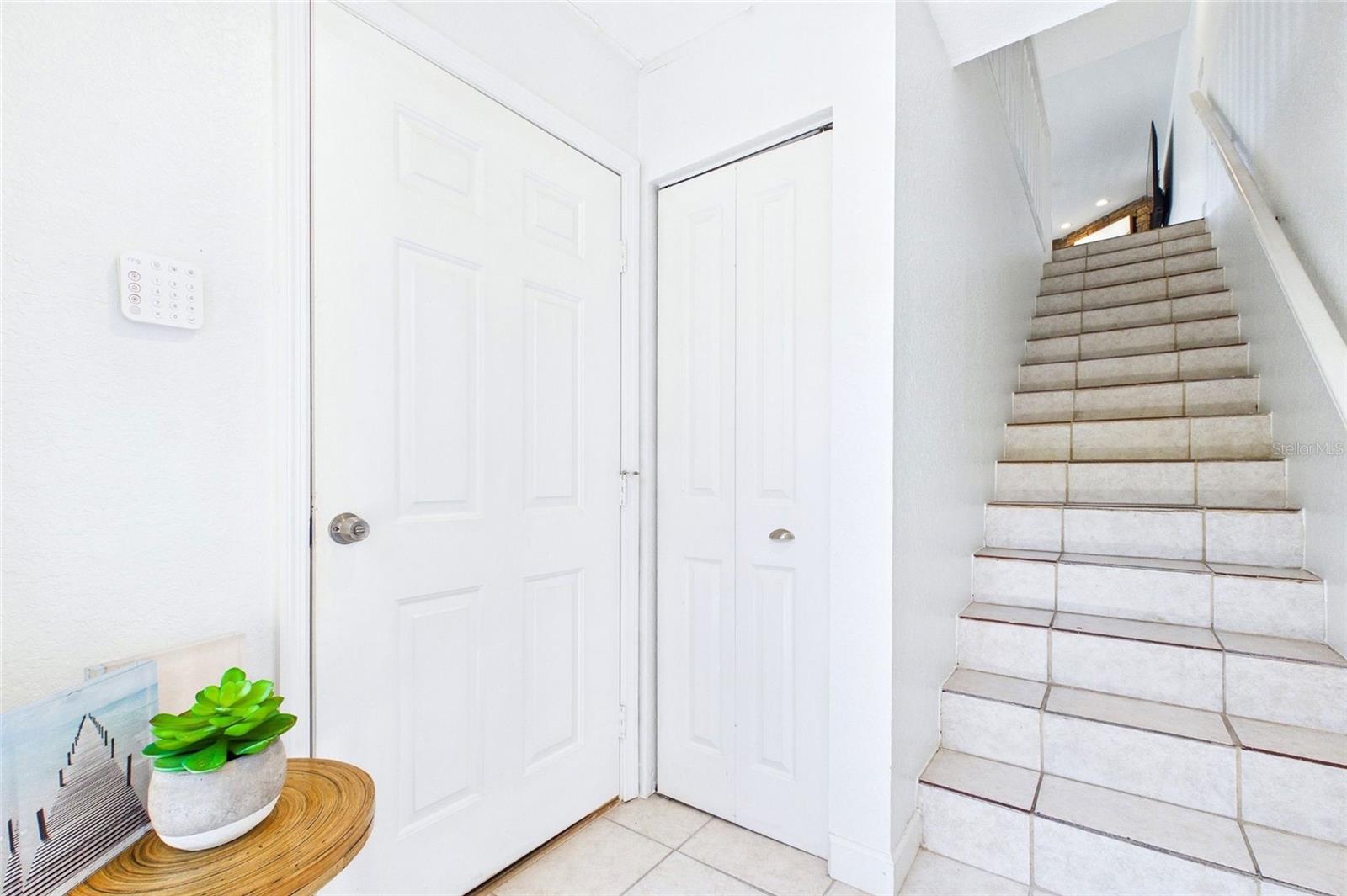 Image 4 of 28 For 637 Pinellas Bayway S 301