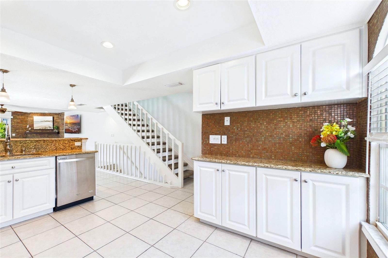 Image 6 of 28 For 637 Pinellas Bayway S 301