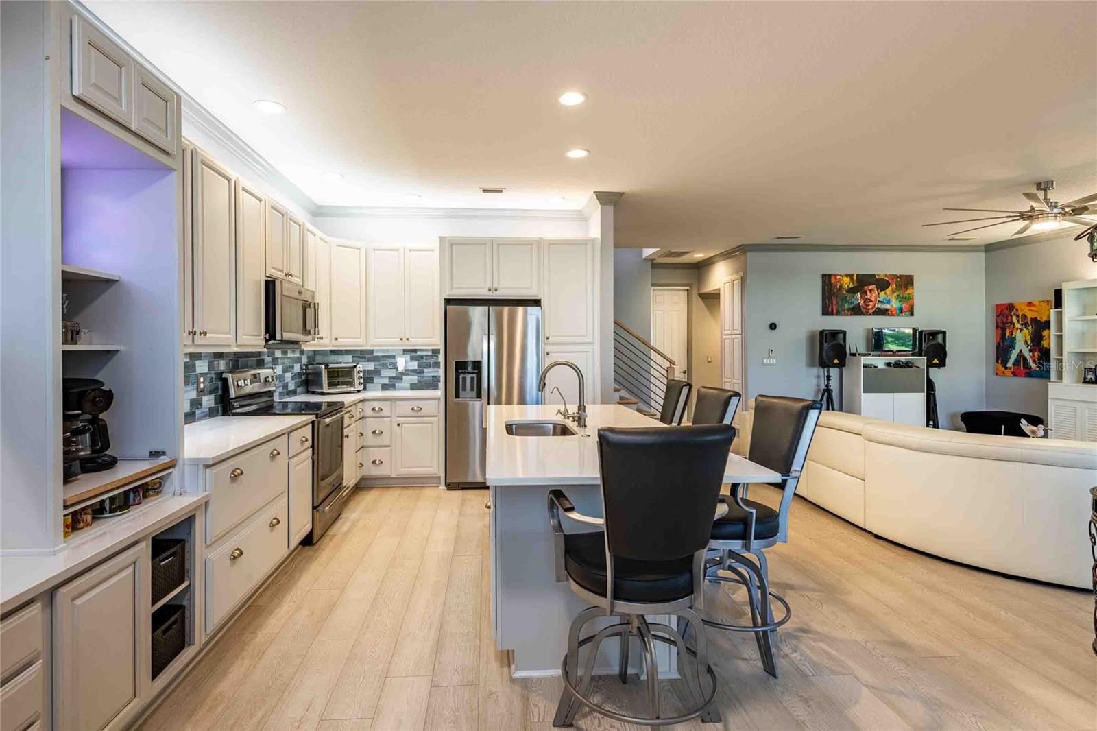 Image 12 of 55 For 6741 Vista Del Lago Avenue