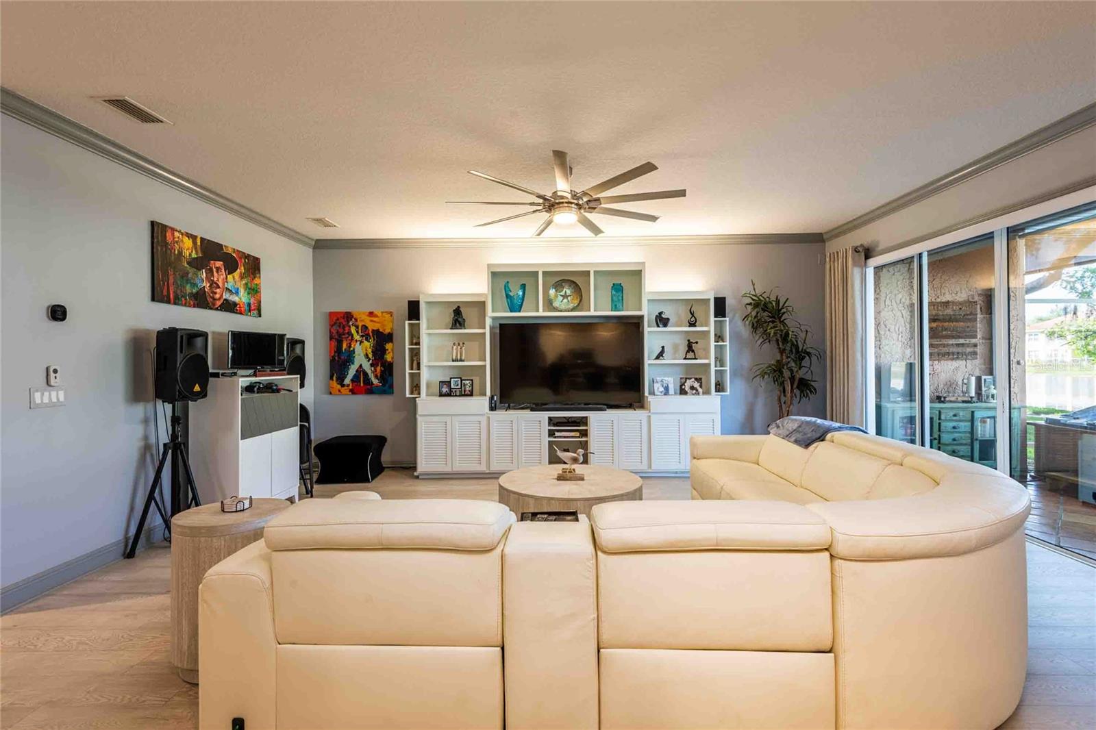 Image 8 of 55 For 6741 Vista Del Lago Avenue