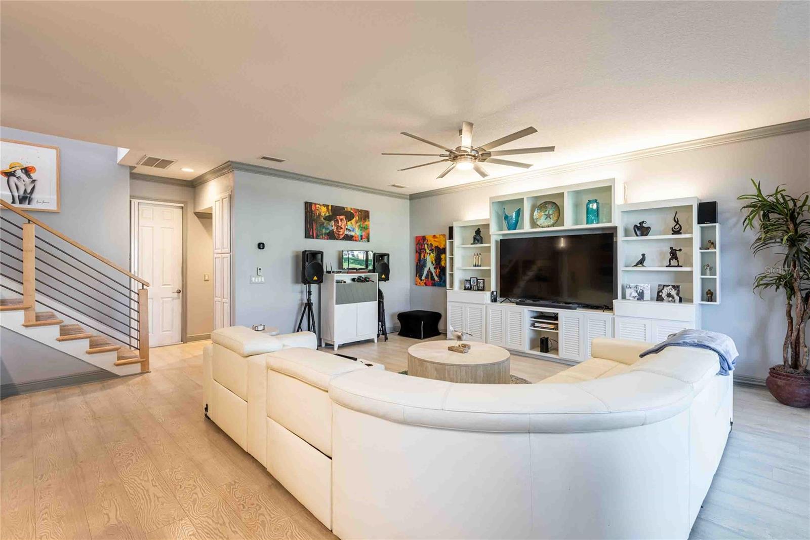 Image 9 of 55 For 6741 Vista Del Lago Avenue