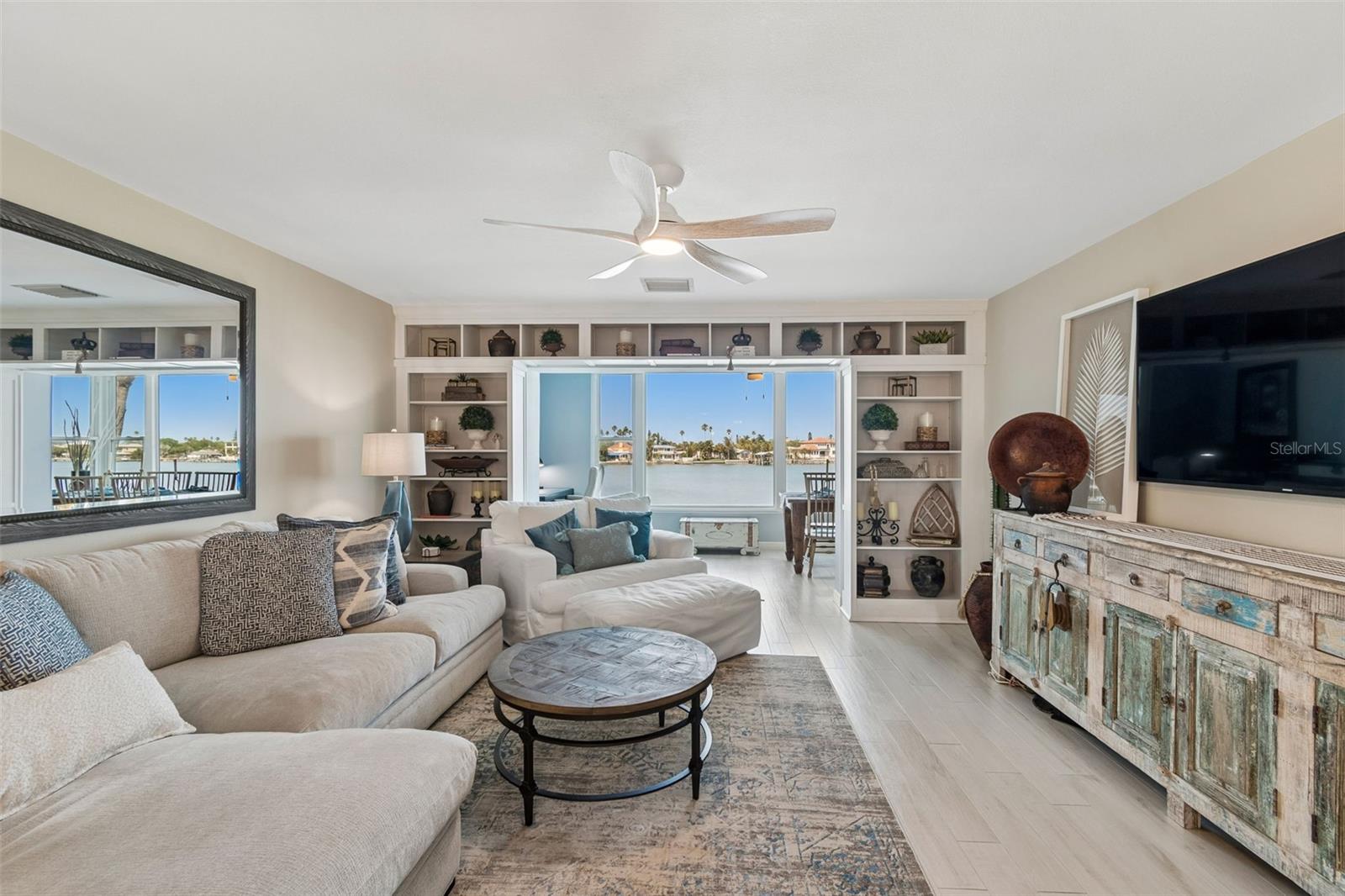 Image 19 of 56 For 770 Island Way N204